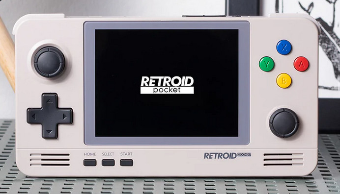 Retroid 4 pro купить. Retroid Pocket 2+. Портативная ретро консоль. Ретро портативная приставка странная. Retroid Pocket 2+ л.